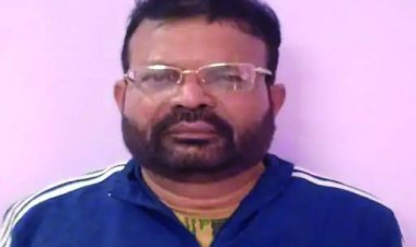 अवैध शराब मामले में भिलाई का युवक रायपुर में गिरफ्तार, फार्म हाउस में पकड़ाया था लाखों रुपए का शराब