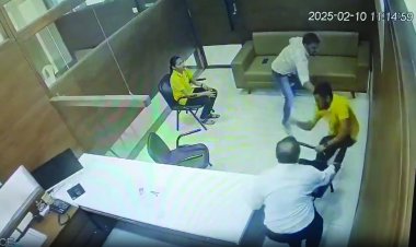 बेटी से बात करने पर पिता ने इंस्टिट्यूट में घुसकर छात्र को मारा चाकू, देखें VIDEO