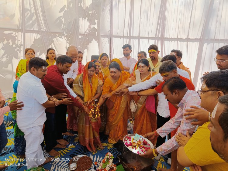 महापौर अलका बाघमार ने भगवान शिव का रुद्राभिषेक कर शहर की खुशहाली और विकास के लिए की प्रार्थना