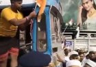 क्या बांग्लादेश और सीरिया बन चुका है पश्चिम बंगाल?  बस से उतरवा दिए भगवा झंडे, कोलकाता की सड़क हरे झंडों से पट गई है, देखें VIDEO