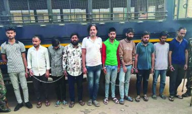 करोड़ों रुपए के आईपीएल क्रिकेट सट्टे का खुलासा, ऑनलाइन क्रिकेट सट्टा का संचालन करने वाले गिरोह के 10 आरोपी गिरफ्तार
