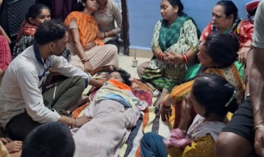 नगर निगम द्वारा खोदे गए गड्ढे में गिरने से एक मासूम की मौत, धरने पर बैठे परिजन, अधिकारी और ठेकेदार को नोटिस जारी
