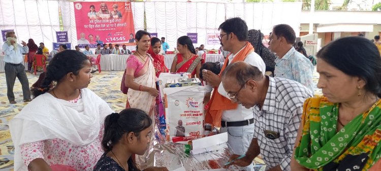 लोकांगन परिसर वैशाली नगर में लगा सुशासन समाधान शिविर