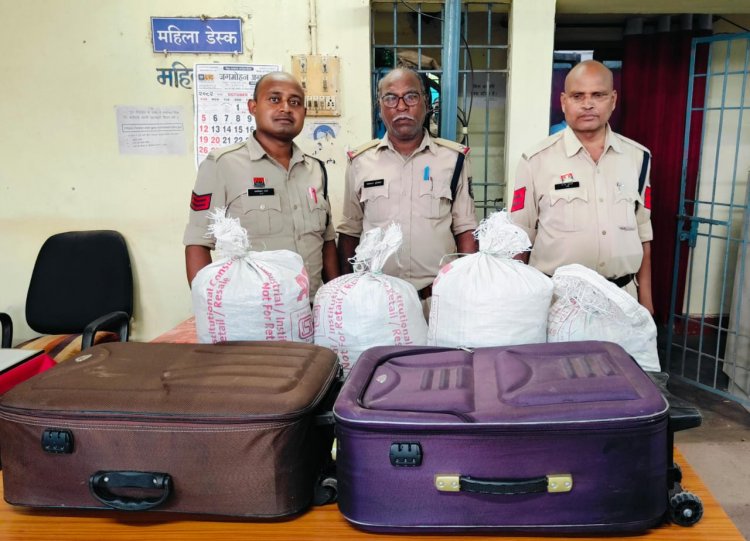 दुर्ग में बस की डिग्गी से 21 किलो गांजा लावारिस हालत में बरामद