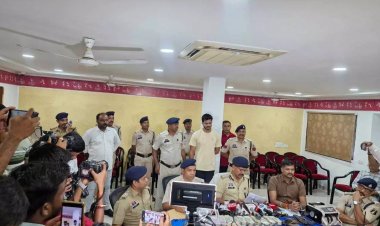 लोगों को ब्याज में रुपए देकर उनके सम्पत्ति को हड़पने वाला आरोपी गिरफ्तार, 37.10 लाख रुपए नकदी सहित तलवार व रिवाल्वर जब्त