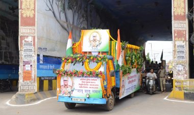शहीद एएसपी आकाश राव गिरपूंजे की अंतिम यात्रा में उमड़ा जनसैलाब