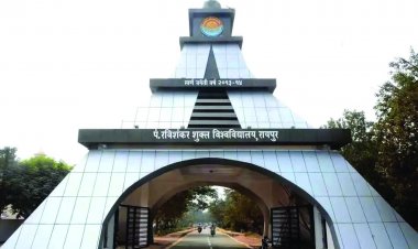 पं. रविशंकर शुक्ल विश्वविद्यालय का क्लर्क 30 हजार रुपए रिश्वत लेते गिरफ्तार