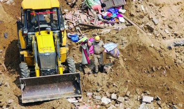 6 मकान एक साथ ढहने से दो मासूम सहित तीन लोगों की मौत