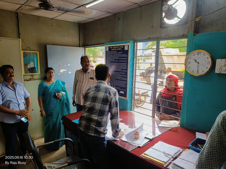 मेयर और कमिश्नर के अचानक दबिश से मचा हड़कंप, नदारद मिले 64 कर्मचारी, कटेगा वेतन