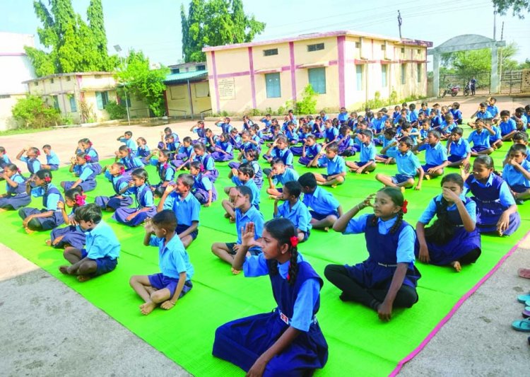 शरीर को स्वस्थ्य बनाए रखने योग करना आवश्यक है-सरपंच सैनिक भुवन लाल देशमुख