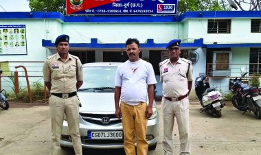 गांजा बेचने वाला फरार आरोपी पुलिस गिरफ्त में