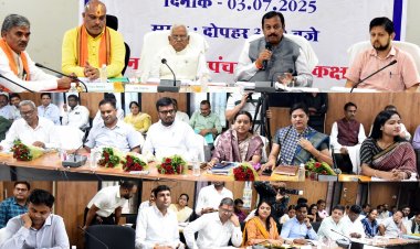 विकास कार्यों में पारदर्शिता, गुणवत्ता और समयबद्धता सुनिश्चित करने सांसद श्री बघेल ने दिए निर्देश