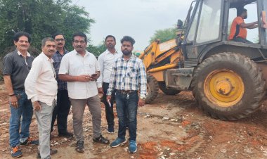 भिलाई में अतिक्रमण हटाओ अभियान तेज, नालियों पर कब्जा हटाने जेसीबी की कार्रवाई