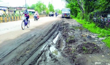 नंदिनी रोड पर भारी अतिक्रमण, स्कूल बसों और एम्बुलेंस को नहीं मिल रही राह, राजू गुप्ता ने उठाई आवाज