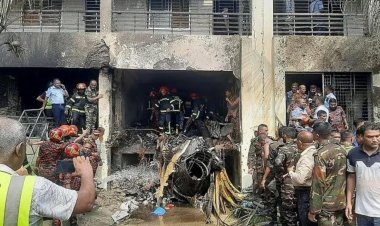 आसमान से आई तबाही: स्कूल पर गिरा वायुसेना का फाइटर जेट, 19 की मौत, 160 से ज्यादा घायल