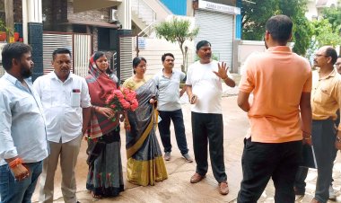 निगम मेयर अलका बाघमार का औचक निरीक्षण: न्यू आदर्श नगर और अटल आवास में सफाई व्यवस्था का जायजा