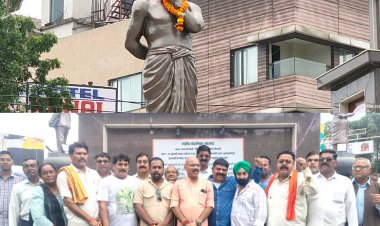 अमर शहीद चंद्रशेखर आजाद की जयंती पर भाजपा कार्यकर्ताओं ने किया नमन, शहीद चौक में प्रतिमा पर माल्यार्पण