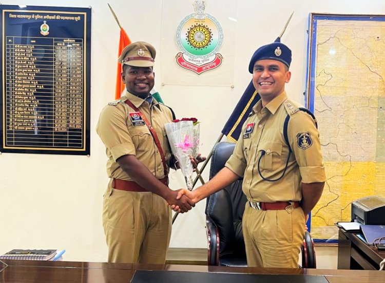 रॉबिंसन गुड़िया बने नारायणपुर के 23वें पुलिस अधीक्षक, SP प्रभात कुमार रायपुर ट्रांसफर