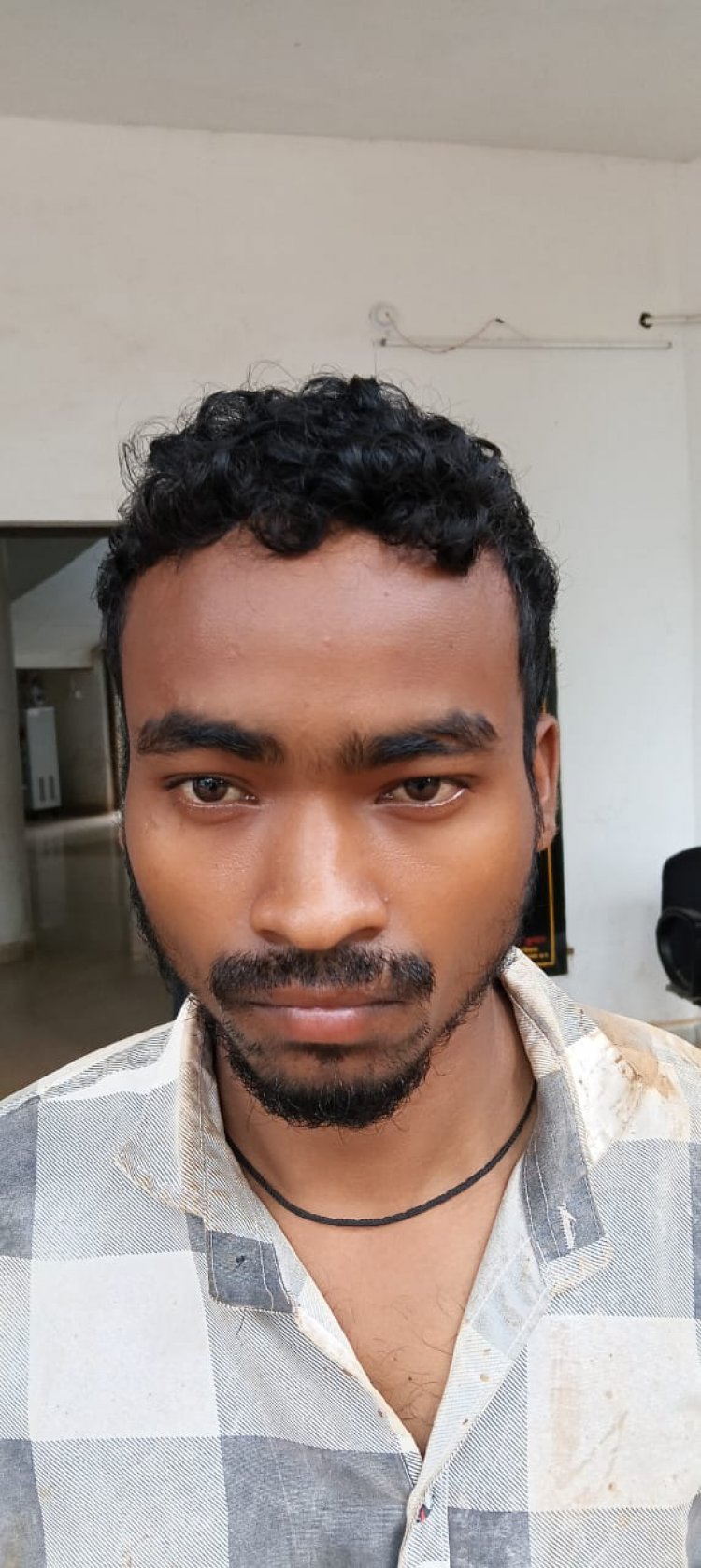 खेत में बिछाए बिजली तार की चपेट में आने से किसान की मौत, आरोपी गिरफ्तार
