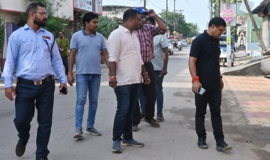 आयुक्त ने स्वीकृत नाली एवं रोड निर्माण का किया निरीक्षण    