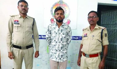 भिलाई ब्रेकिंग: होटल मैनेजर पर बियर की बोतल से जानलेवा हमला, आरोपी गिरफ्तार