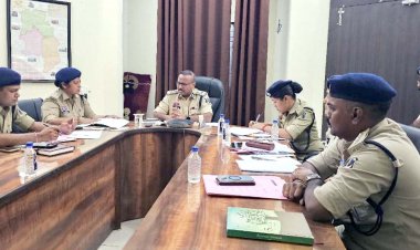 नशा तस्करों पर कठोर कार्रवाई और उनके वाहनों को राजसात करने दुर्ग आईजी ने दिए निर्देश