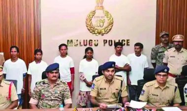 तेलंगाना में छत्तीसगढ़ के 4 महिला समेत 7 नक्सली ने किया सरेंडर, मुलुगु में जनवरी से अब तक 80 ने छोड़ा हथियार