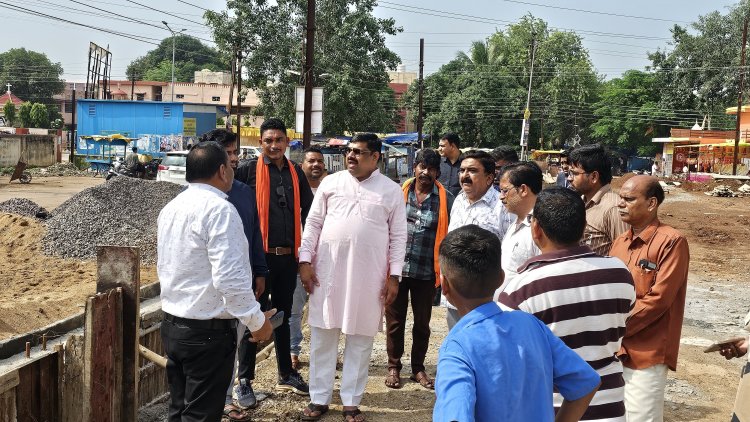 विधायक गजेन्द्र यादव ने की विकास कार्यों का निरीक्षण