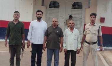 वैशाली नगर पुलिस की बड़ी कार्रवाई, मोबाइल-व्हाट्सएप से सट्टा खिलाने वाले 4 गिरफ्तार, 35 लाख की पट्टी का खुलासा