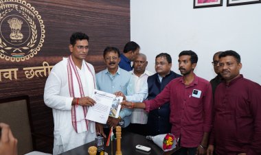 विधायक देवेंद्र यादव ने सुनीं जनता की समस्याएँ, समाधान का दिलाया भरोसा