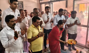 दुर्ग नगर निगम परिसर में शारदीय नवरात्र महोत्सव का शुभारंभ, महापौर और आयुक्त ने किया अखंड ज्योति प्रज्वलन