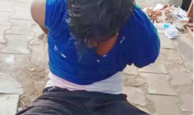 डॉक्टर के घर घुसा चोर, मोहल्लेवालों ने पुलिस को सौंपा