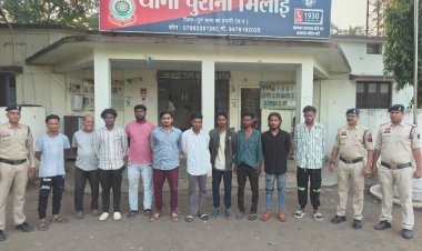 दुर्ग पुलिस की बड़ी कार्रवाई: अवैध गतिविधियों पर लगाई लगाम, कई गिरफ्तार