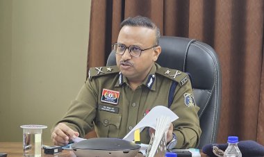 दुर्ग रेंज में रेलवे सुरक्षा पर IG श्री गर्ग ने ली संयुक्त बैठक, मानव तस्करी और ड्रग तस्करी रोकथाम पर विशेष फोकस