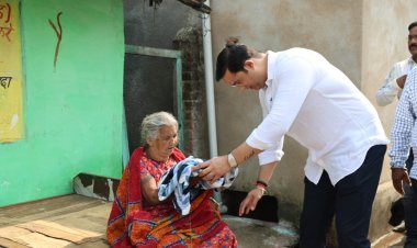 समाजसेवी इंद्रजीत सिंह छोटू ने बेटे के जन्मदिन पर किया कंबल वितरण, हर घर पहुंचकर लिया आशीर्वाद