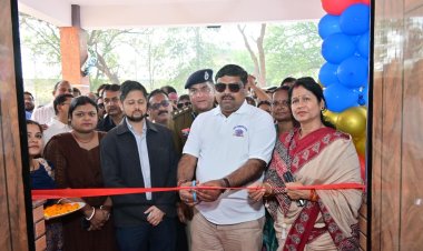 मंत्री गजेन्द्र यादव ने किया 1.5 करोड़ की लागत से बनी बैडमिंटन कोर्ट का लोकार्पण