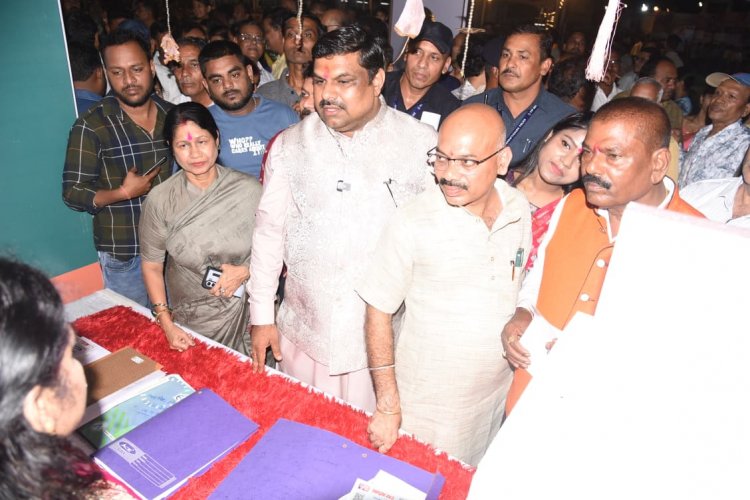 विभागीय स्टॉल बने आकर्षण का केंद्र, मंत्री गजेंद्र यादव ने क्या निरीक्षण