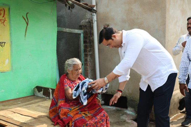 समाजसेवी इंद्रजीत सिंह छोटू ने बेटे के जन्मदिन पर किया कंबल वितरण, हर घर पहुंचकर लिया आशीर्वाद