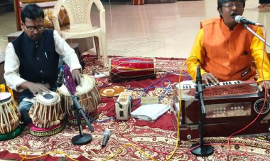 सेव बंगाल सेव इंडिया कैम्पेन, मां काली के समक्ष दी गई गीतों की प्रस्तुति