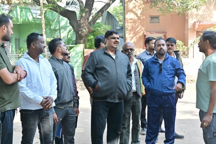 ओम परिसर से उरला तक बनेगी सड़क,  मंत्री गजेन्द्र यादव ने किया स्थल निरीक्षण