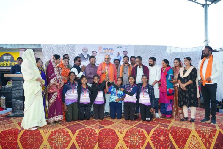 सांसद खेल महोत्सव में पहुंचे विधायक ललित चंद्राकर, खिलाड़ियों का बढ़ाया हौसला