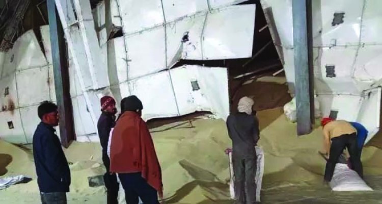 राइस मिल की 75 क्विंटल चिमनी गिरी, मजदूर की मौत, दो गंभीर