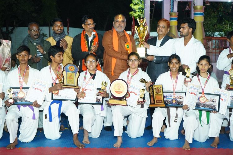 विधायक ललित चंद्राकर ने मार्शल आर्ट खिलाड़ियों को किया सम्मानित