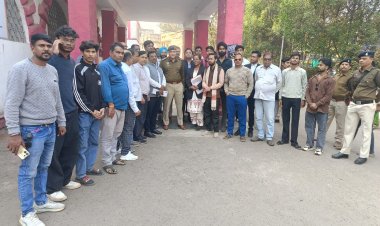 सुपेला संडे बाजार से बढ़ा जाम, जनहित संघर्ष समिति ने एसपी से मिलकर उठाई व्यवस्था सुधार की मांग