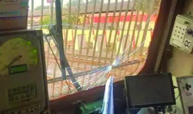 भिलाई में राजधानी एक्सप्रेस पर पथराव, इंजन का कांच क्षतिग्रस्त, बड़ा हादसा टला