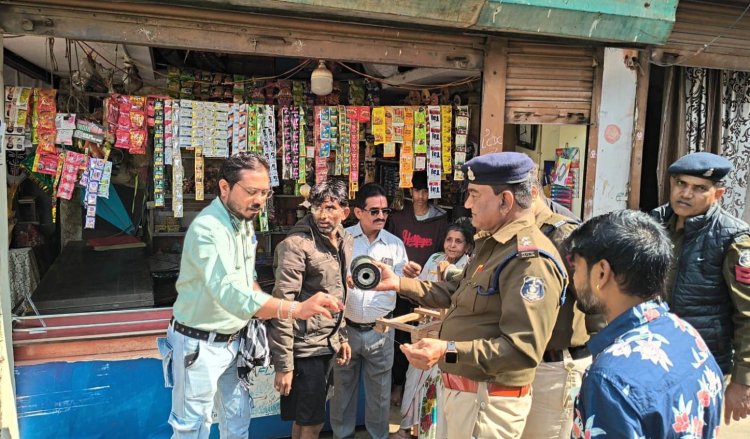 प्रतिबंधित चीनी मांझा पर निगम और पुलिस की सख्ती, दुकानों में चल जांच अभियान