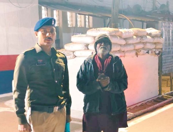 उतई में अवैध शराब पर बड़ी कार्रवाई, 3 आरोपी गिरफ्तार, 90 से अधिक पौवा जब्त