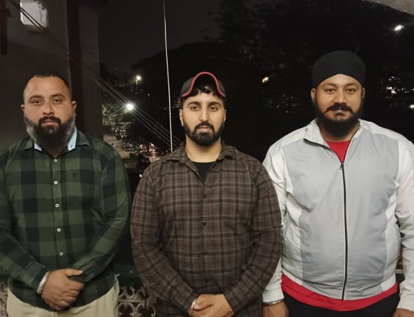 पिस्टल से लोगों को डराने वाले दुर्ग के तीन युवक गिरफ्तार, सोशल मीडिया पर वीडियो वायरल के बाद पुलिस ने की कार्रवाई