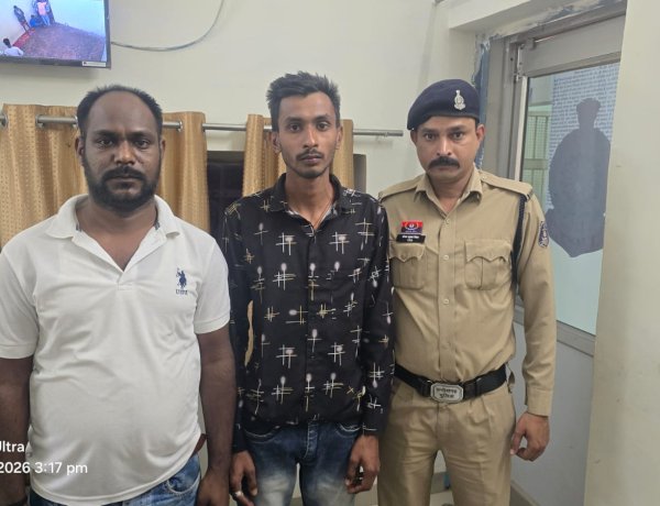 मारपीट कांड में ऑनलाइन सप्लाई का खुलासा, Meesho से मंगाया प्रतिबंधित हथियार, कोरियर संचालक और कर्मचारी गिरफ्तार