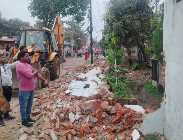 अवैध कब्जों पर कार्रवाई, सीवर लाइन में बाधा बने 291 ढांचे हटाए गए